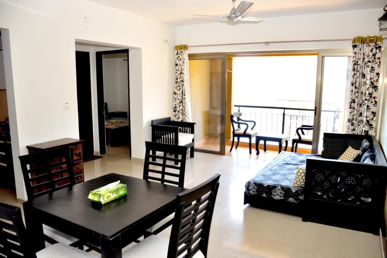 2Bhk Lake View Apartment Lavasa Bagian luar foto