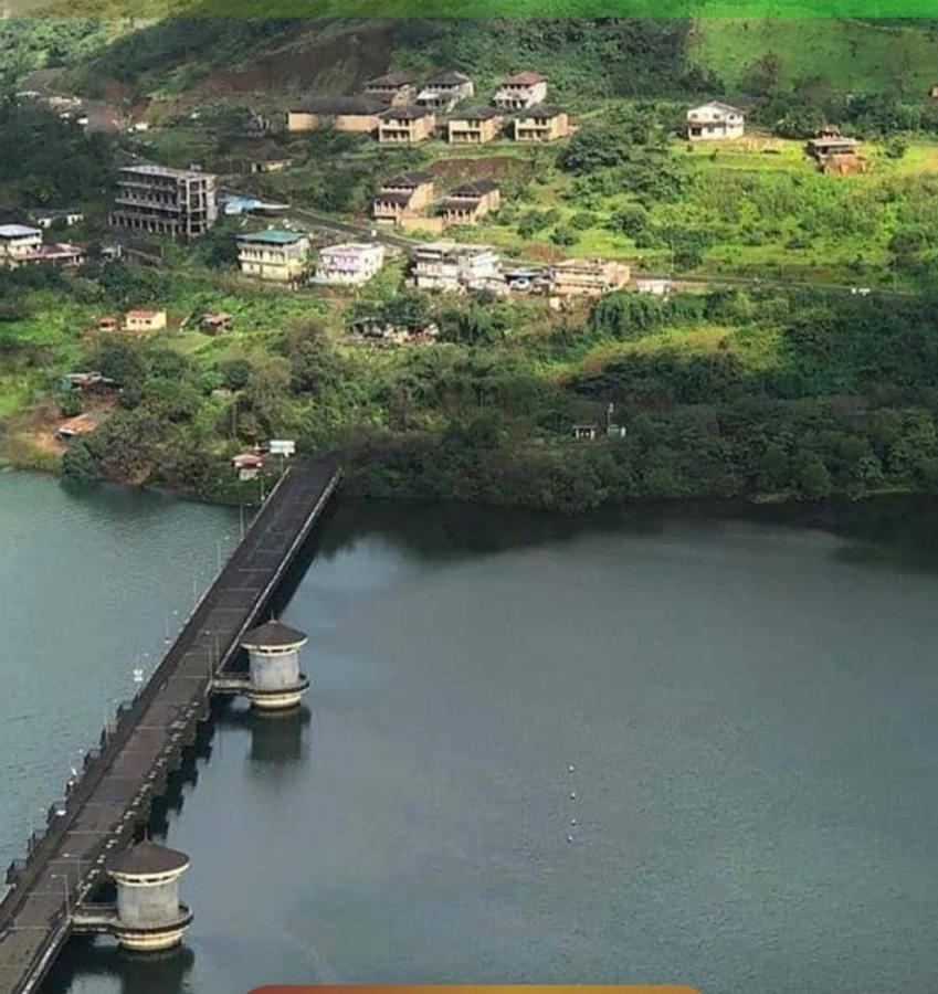 2Bhk Lake View Apartment Lavasa Bagian luar foto